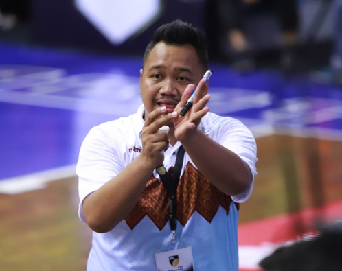 pacifif-caesar-surabaya-memperpanjang-kontrak-coach-bedu