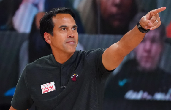 timnas-as-bisa-memilih-erik-spoelstra-sebagai-pelatih