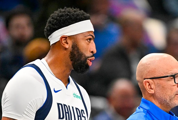 anthony-davis-keluar-dari-match-lawan-pacers-karena-cedera