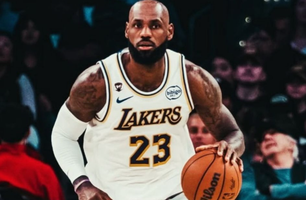 LeBron Jadi Pemain Tertua Triple-Double NBA